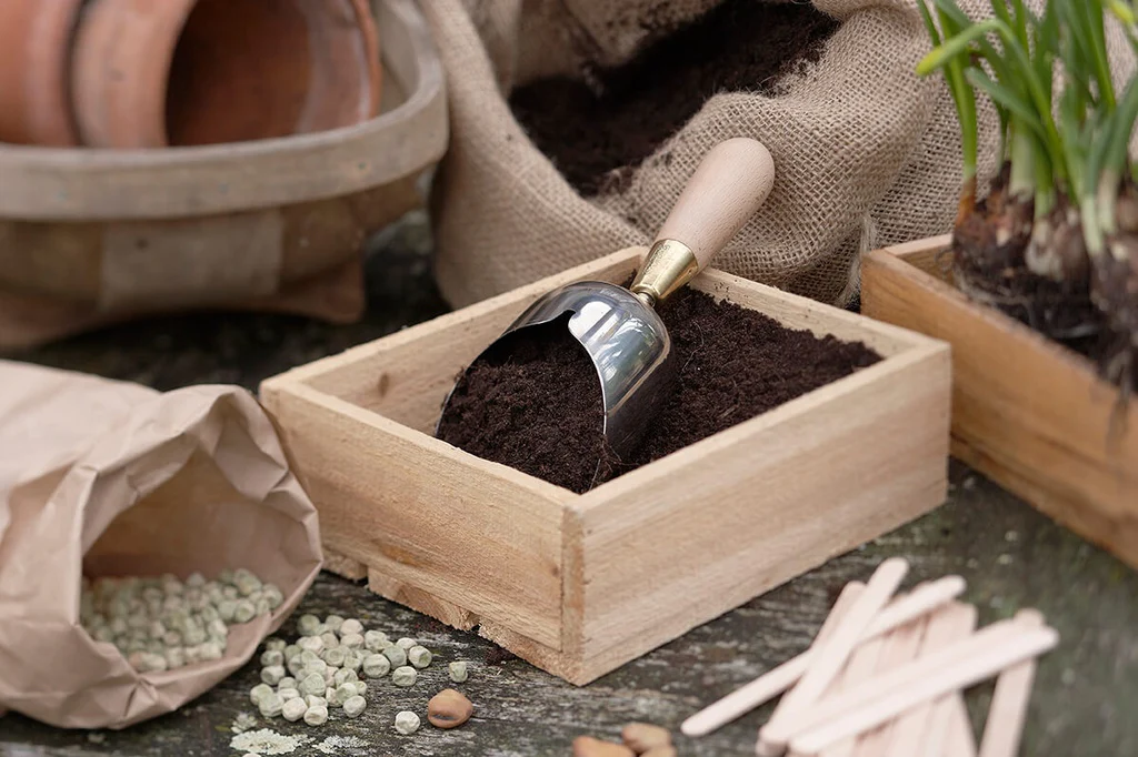 Sophie Conran Compost Scoop - Gift Box - Image 4